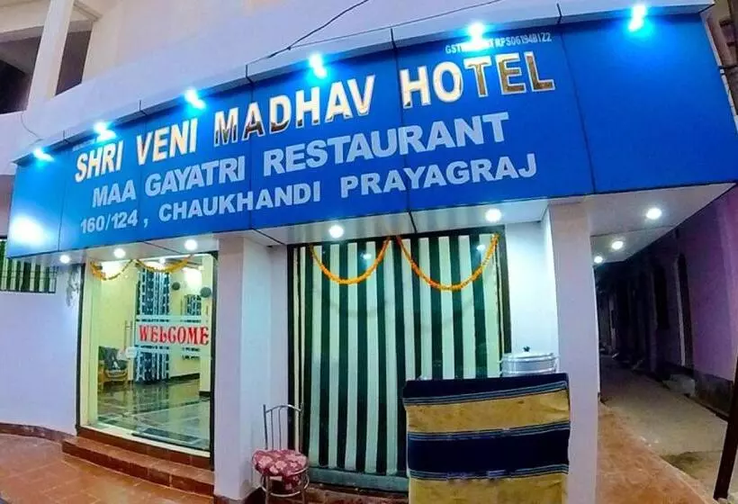 Hotelli Oyo Shri Veni Madhav