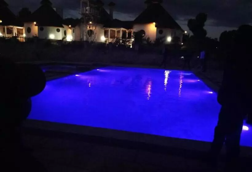 هتل Turaco Intercounty Resort