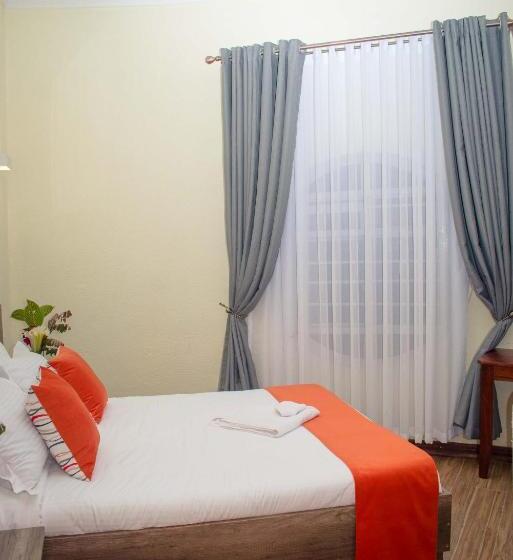 هتل Turaco Intercounty Resort