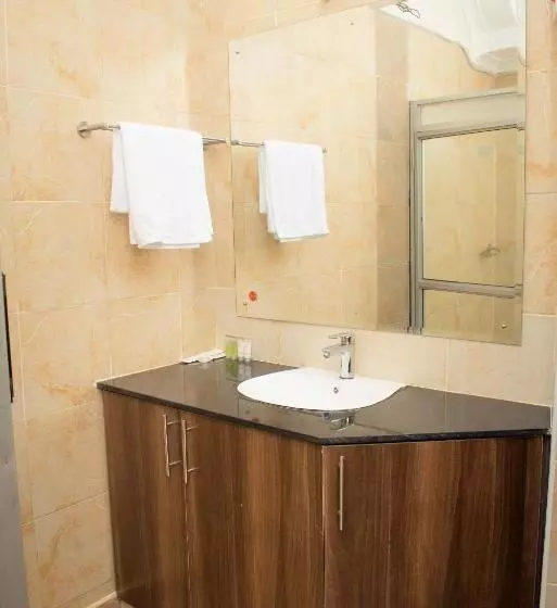 هتل Turaco Intercounty Resort