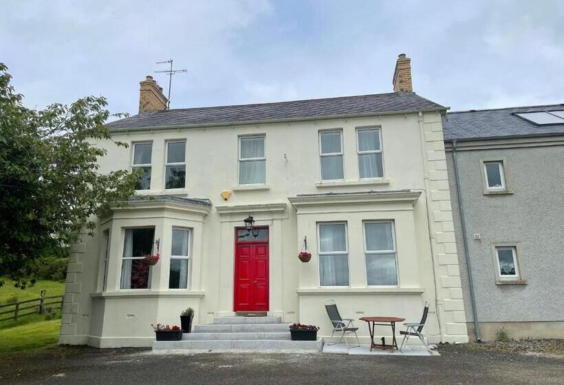 ペンション Brackfield House