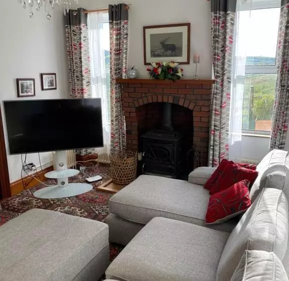 Majatalo Brackfield House