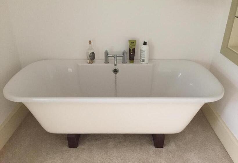 ペンション Brackfield House