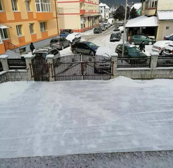پانسیون Casa Poenaru