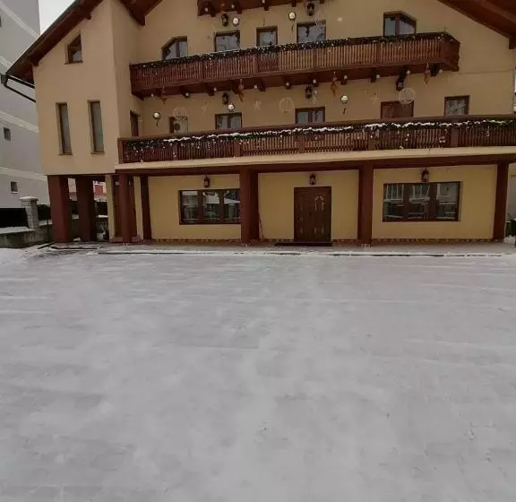 پانسیون Casa Poenaru