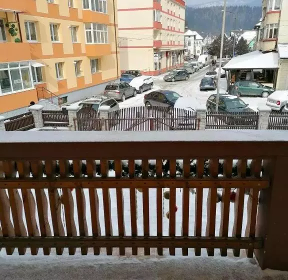 پانسیون Casa Poenaru