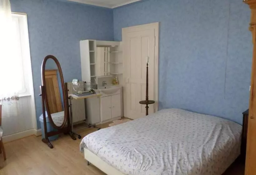 ペンション Chambre Individuelle à Lit Double Dans Une Maison De Maître De 1904