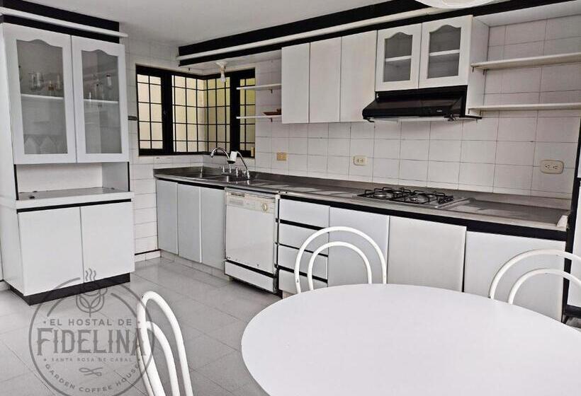 پانسیون El Hostal De Fidelina