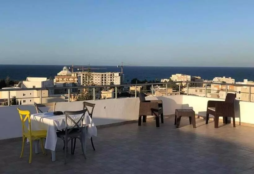 Majatalo Grand S+1 Avec Vaste Terrasse Panoramique