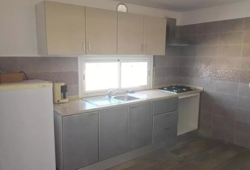 Majatalo Grand S+1 Avec Vaste Terrasse Panoramique