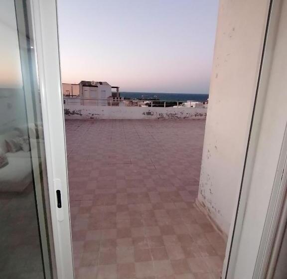 بنسيون Grand S+1 Avec Vaste Terrasse Panoramique