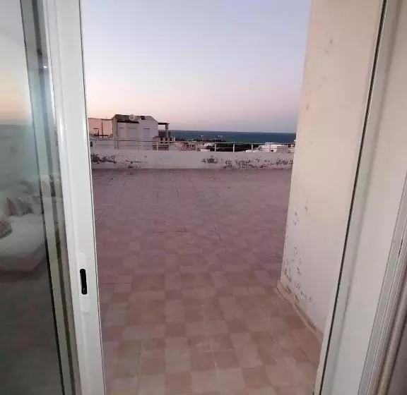 Majatalo Grand S+1 Avec Vaste Terrasse Panoramique