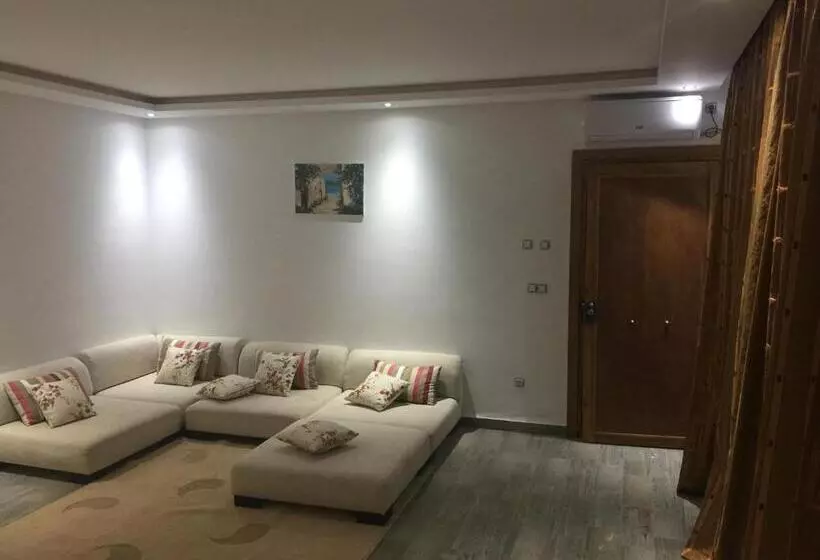 Majatalo Grand S+1 Avec Vaste Terrasse Panoramique