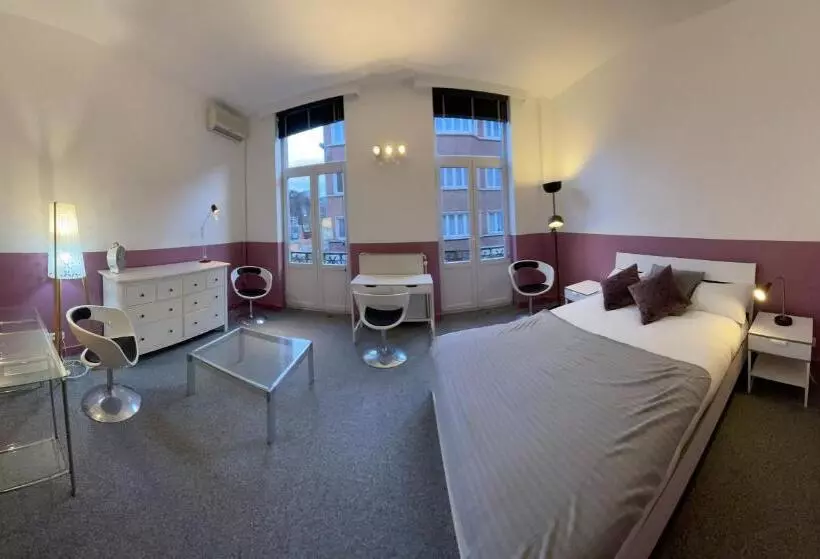 ペンション Le Village D Ezra