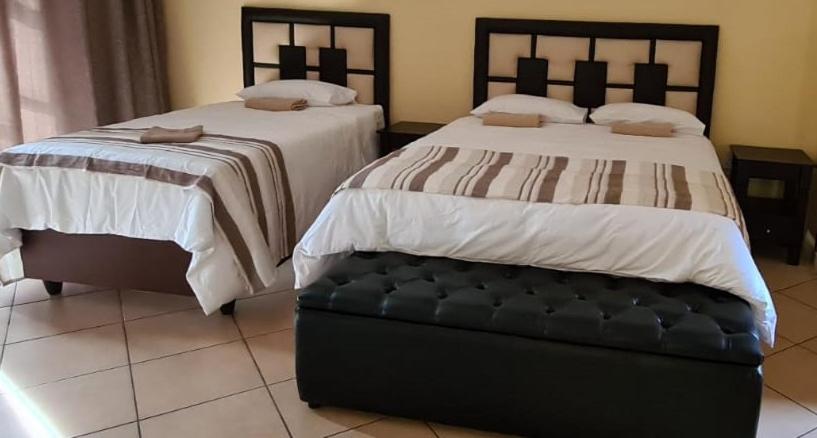 Pension (Hôtel basse catégorie) Moy Invest Holdings Bohlale