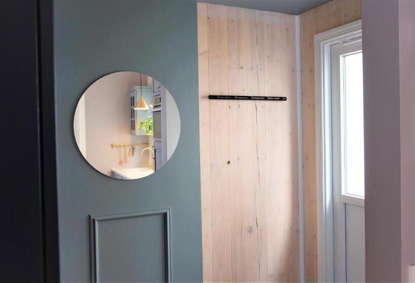 Pension (Hôtel basse catégorie) Red Roof Retreat