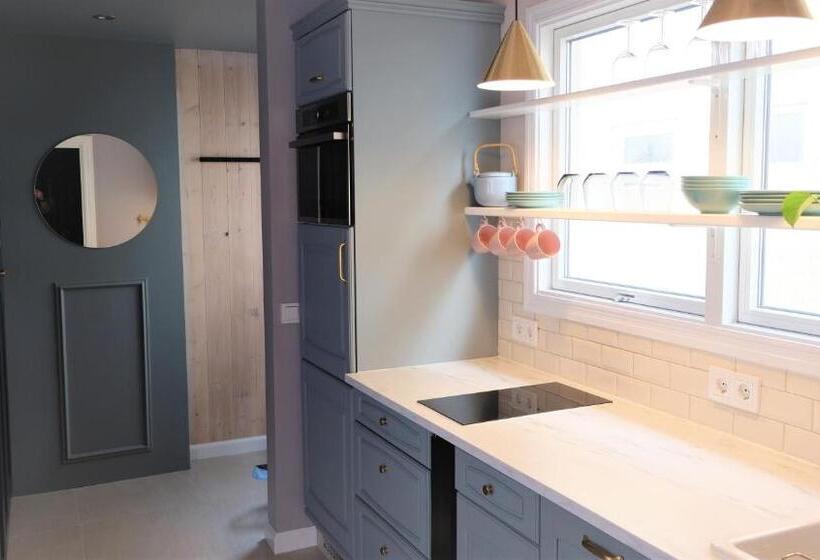 Pension (Hôtel basse catégorie) Red Roof Retreat