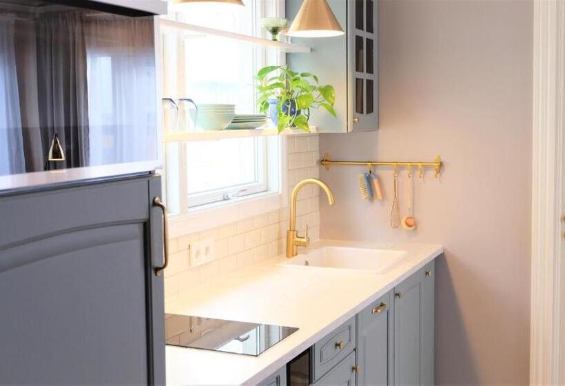 Pension (Hôtel basse catégorie) Red Roof Retreat