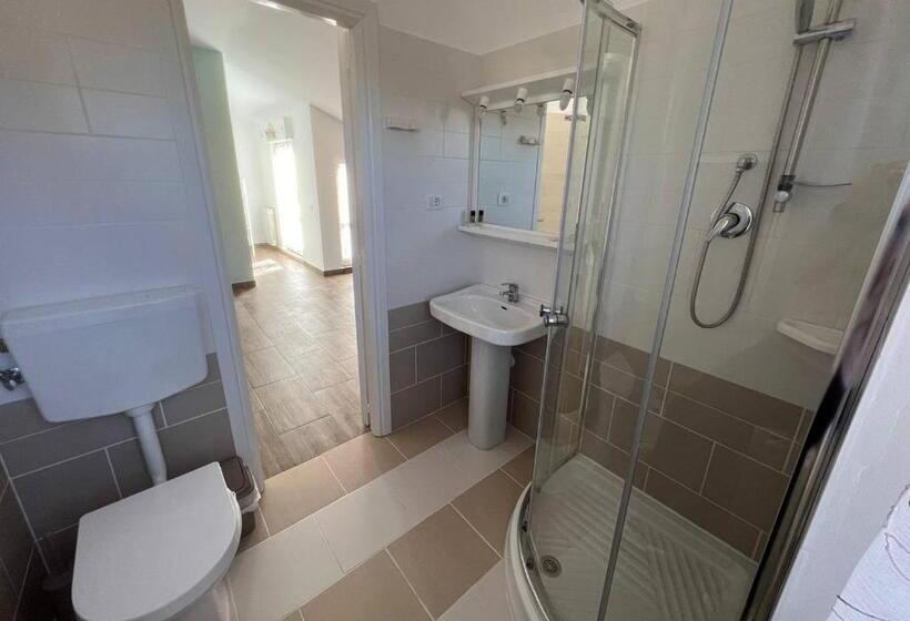 פנסיון Villa Quadrifoglio