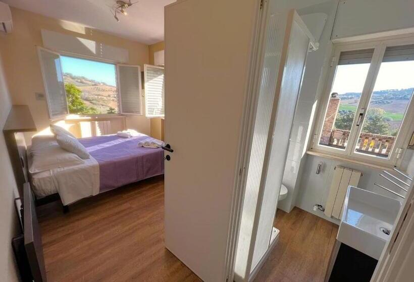 פנסיון Villa Quadrifoglio