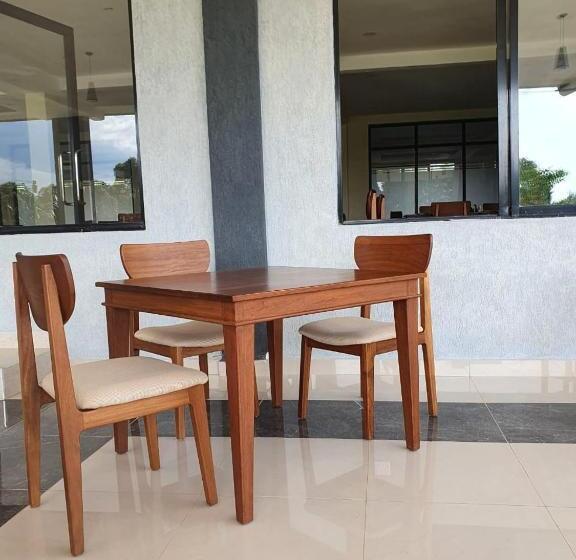 The Willis Hotel, Bomet