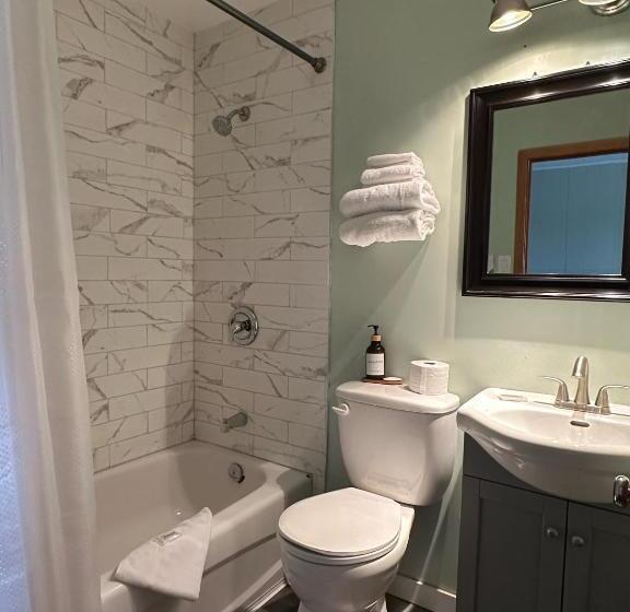 Town And Country Motel