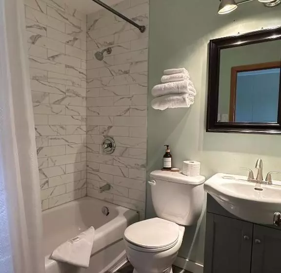 Town And Country Motel