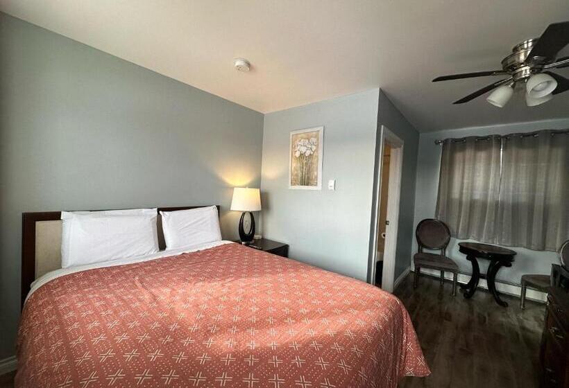 Town And Country Motel