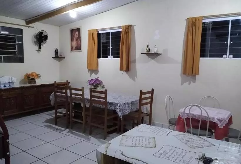 ユースホステル Condomínio Da Fé Morada Dos Arcanjos & Associados
