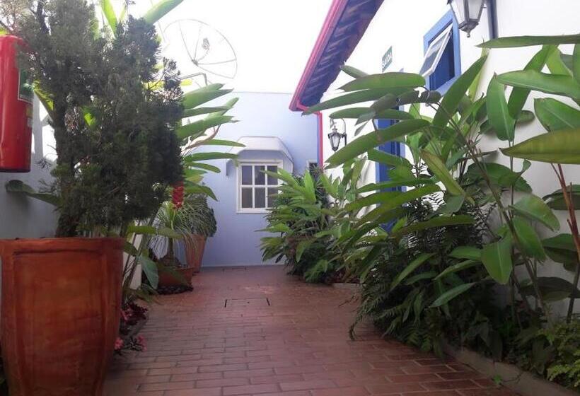 Общежитие Pousada Manga Rosa