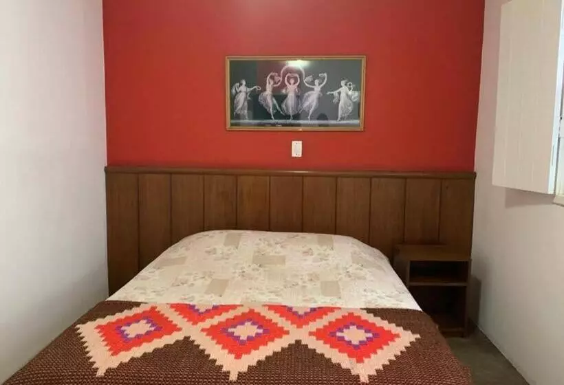 Retkeilymaja Pousada Manga Rosa