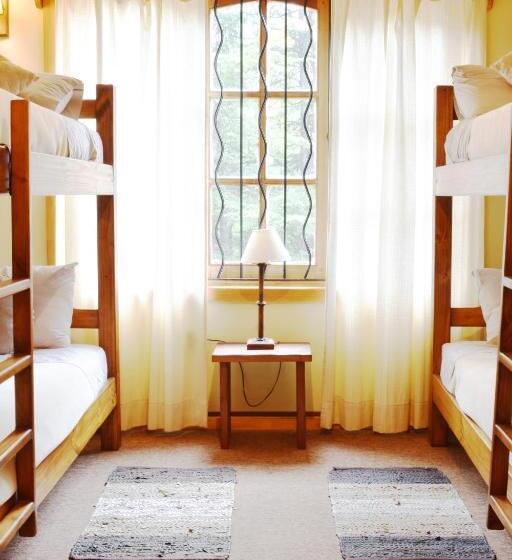 هاستل Refugio Invernalia