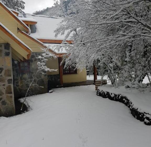 هاستل Refugio Invernalia