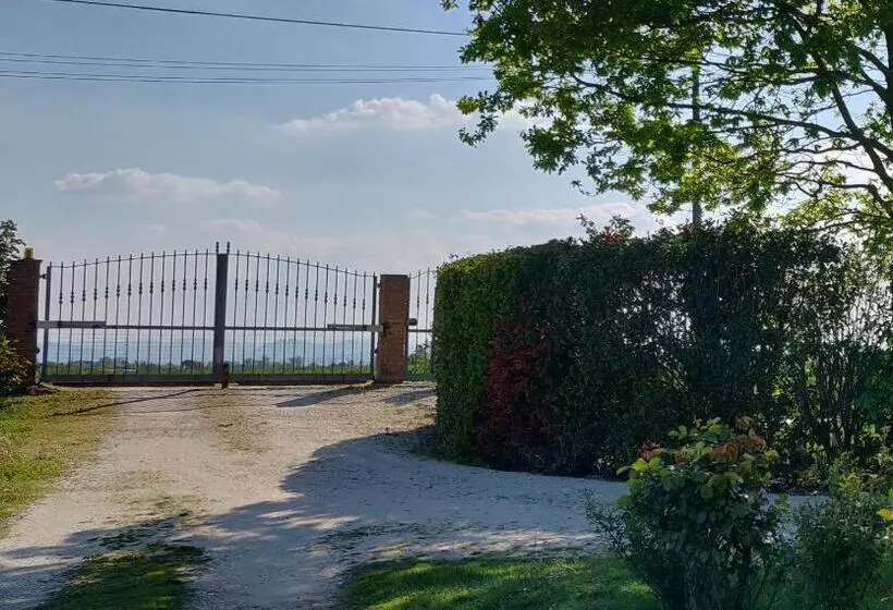 B&b Il Glicine Nascosto