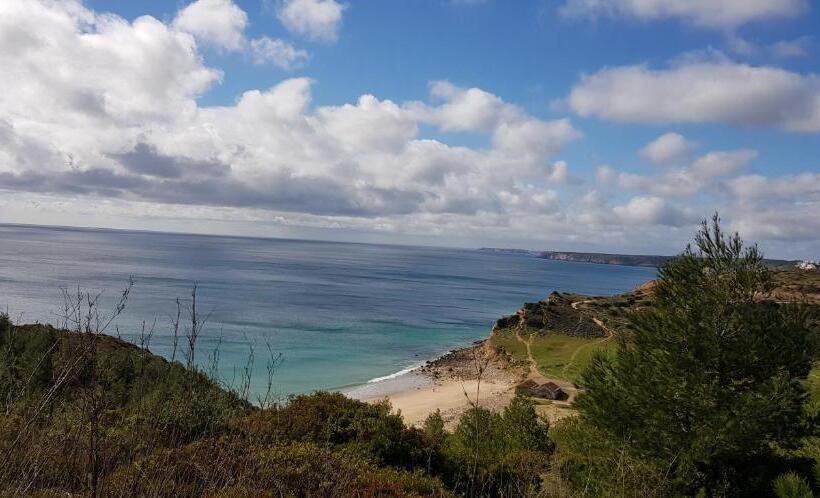 تختخواب و صبحانه Casinha Manta