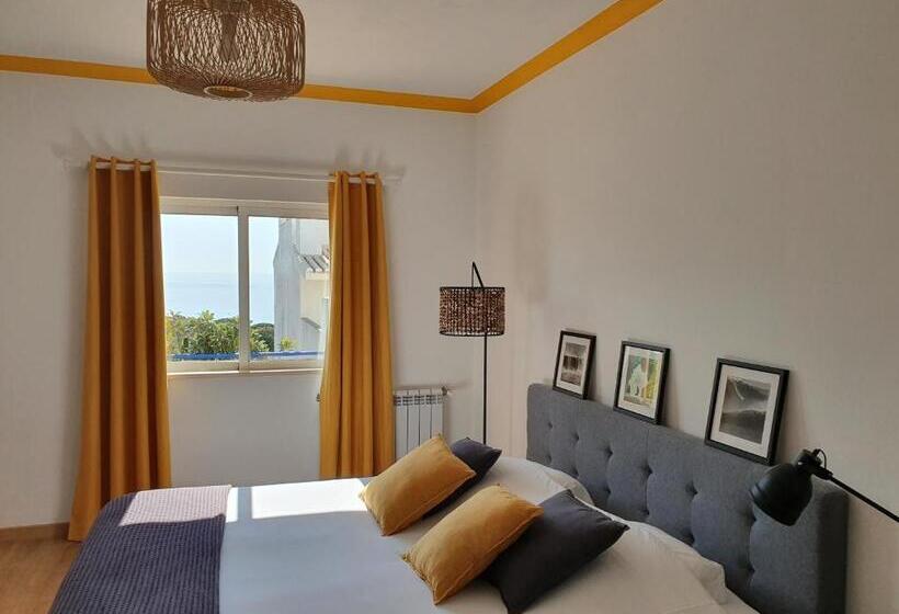 تختخواب و صبحانه Casinha Manta