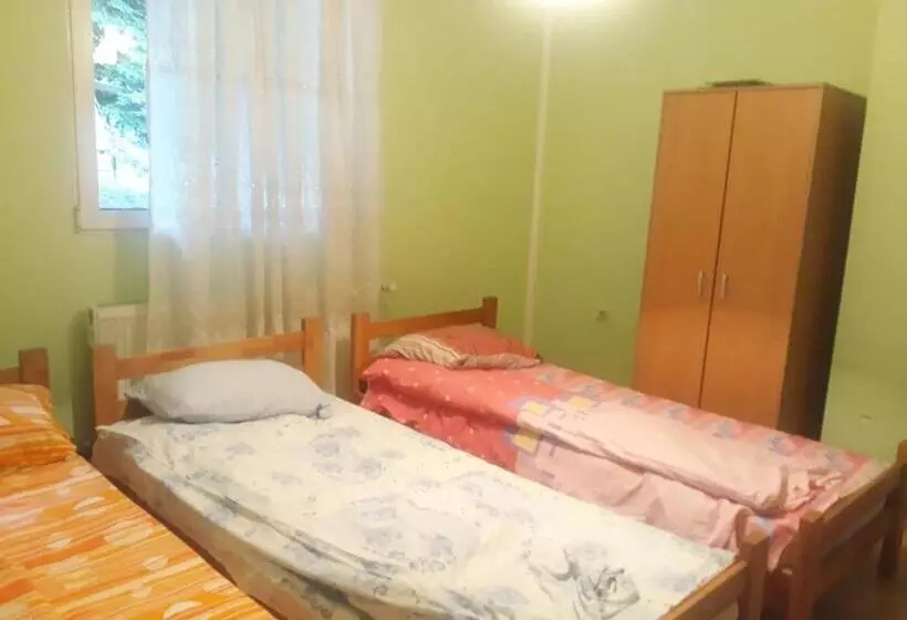 تختخواب و صبحانه Guesthouse Stanojevic