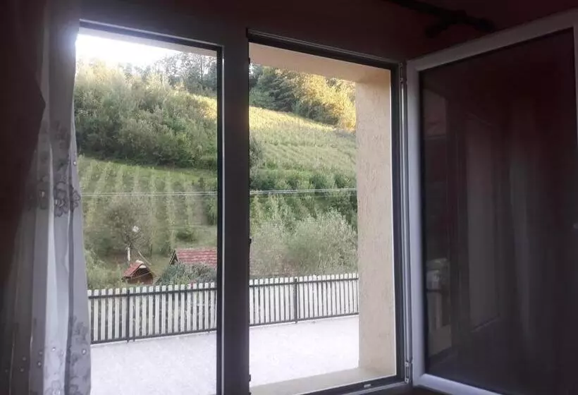 تختخواب و صبحانه Guesthouse Stanojevic