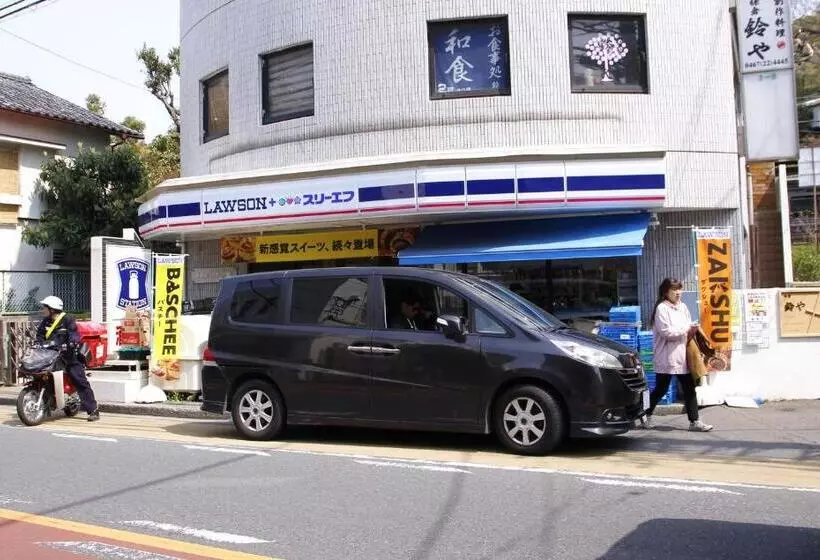 Aamiaismajoitus (B&B) 藤花楼 Kamakura