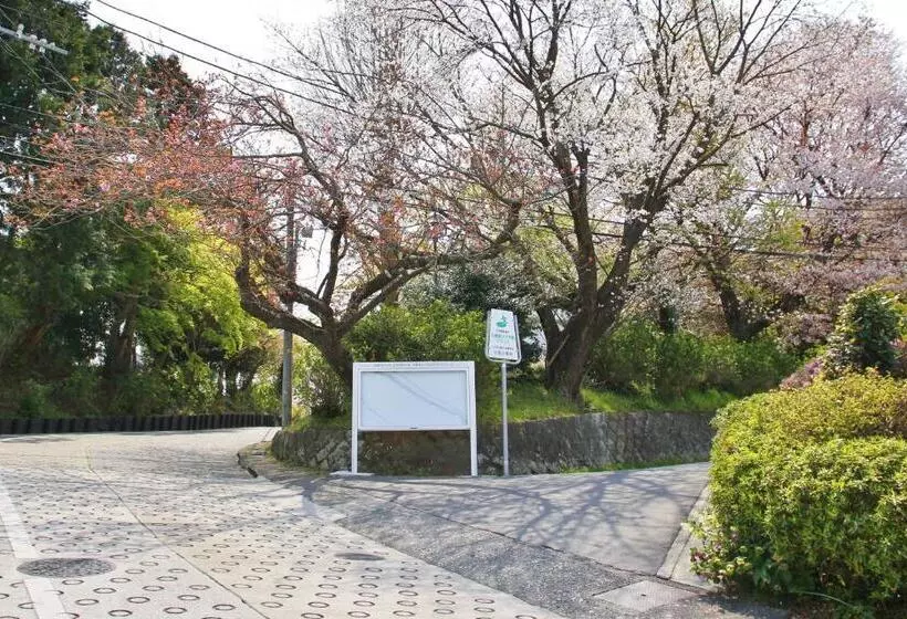 Aamiaismajoitus (B&B) 藤花楼 Kamakura