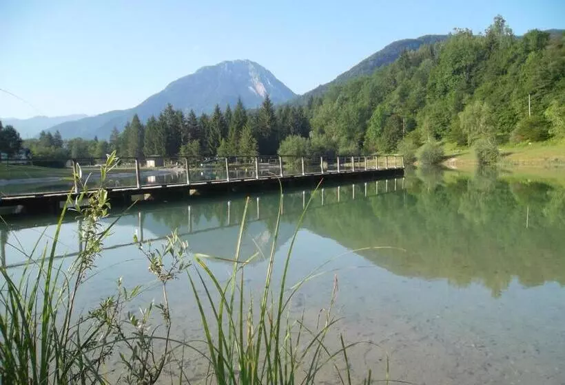 ベッドアンドブレックファースト La Buissonnière