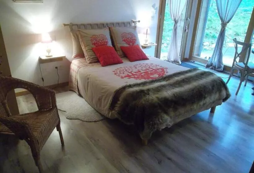 ベッドアンドブレックファースト La Buissonnière