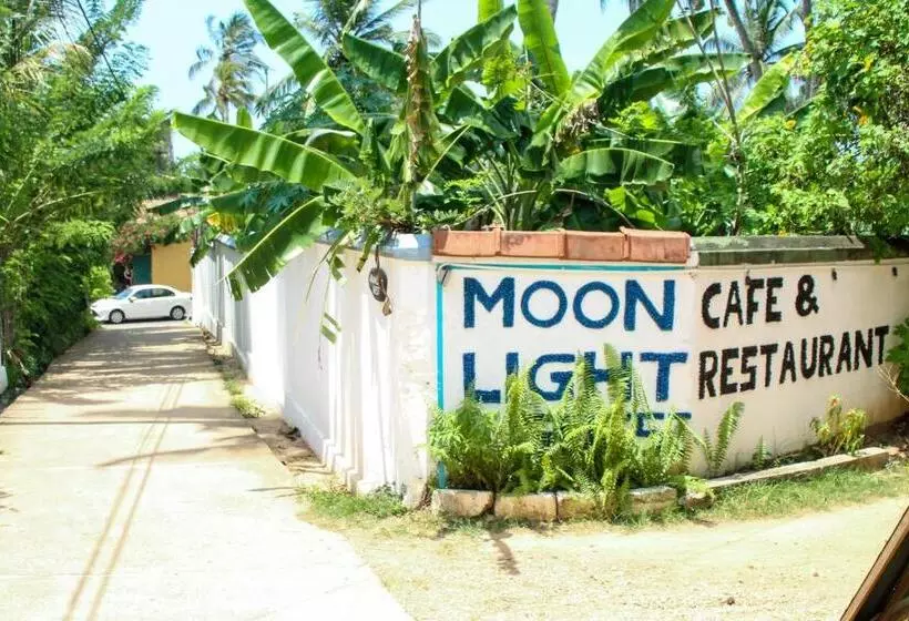 Aamiaismajoitus (B&B) Moon Light Guest