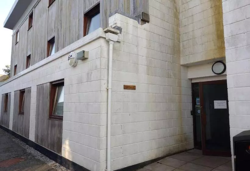 Fsc Dale Fort Hostel