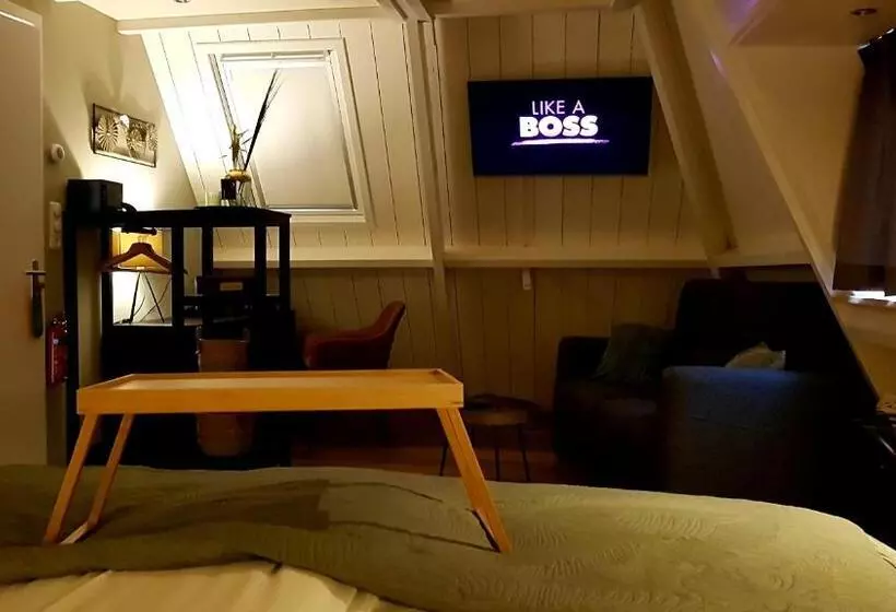 ホテル Dependance Anna S Zusje