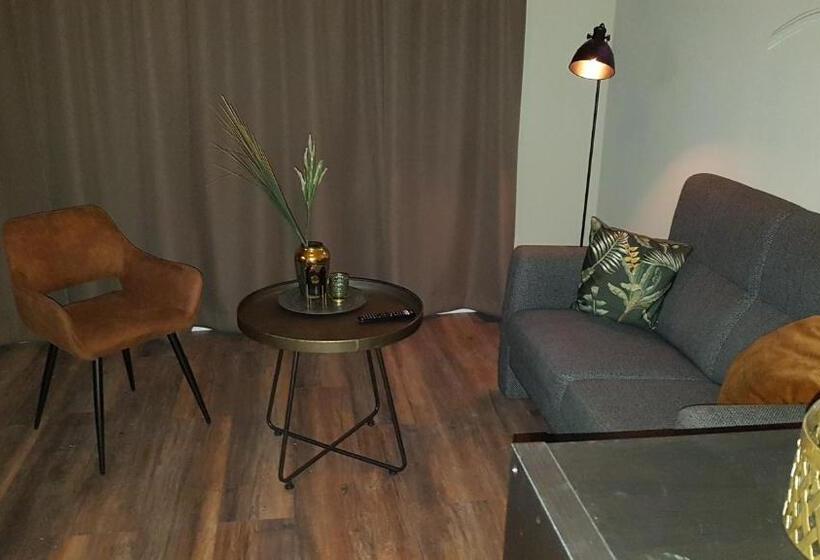 فندق Dependance Anna S Zusje