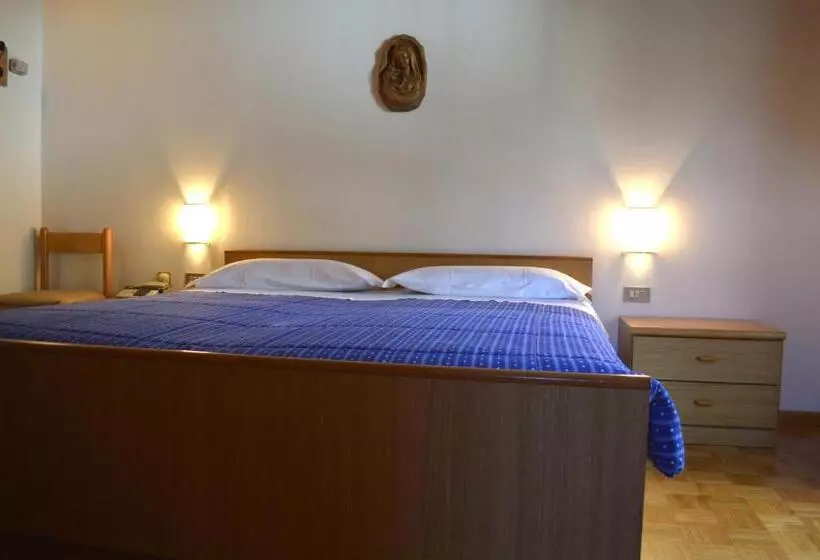 ホテル Garni Eden Bed And Breakfast