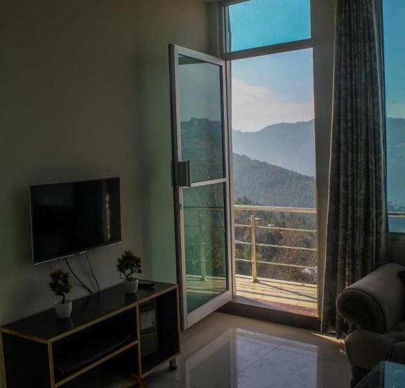 هتل Green Valley Bhurban Apartments