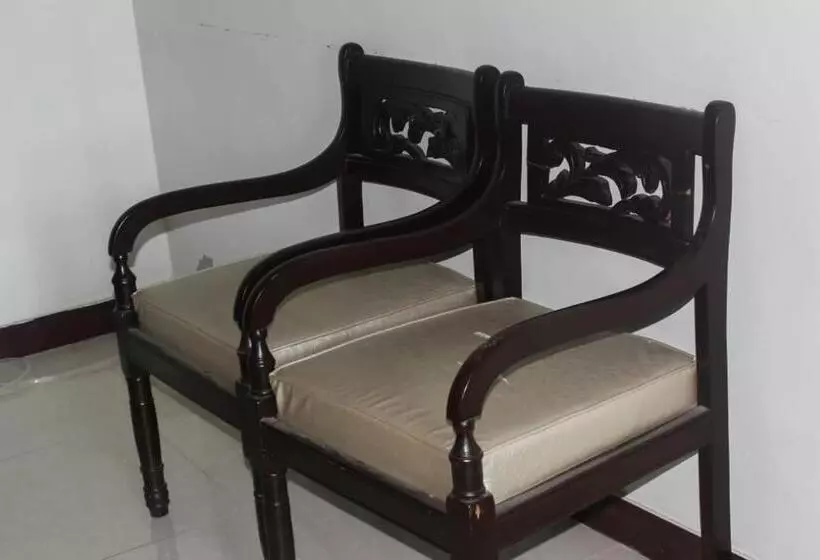 هتل Green Valley Bhurban Apartments