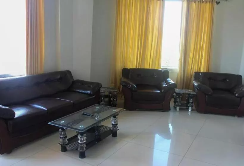 هتل Green Valley Bhurban Apartments